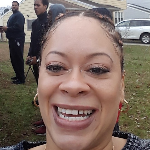 Meet your Posher, She said - Picture 1 of 1